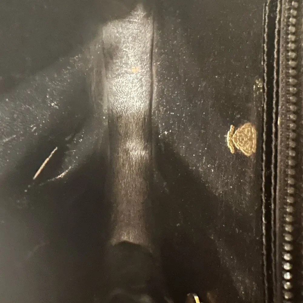 Black and Gold Crossbody Bag with Skull Clasp - Picture 7 of 11